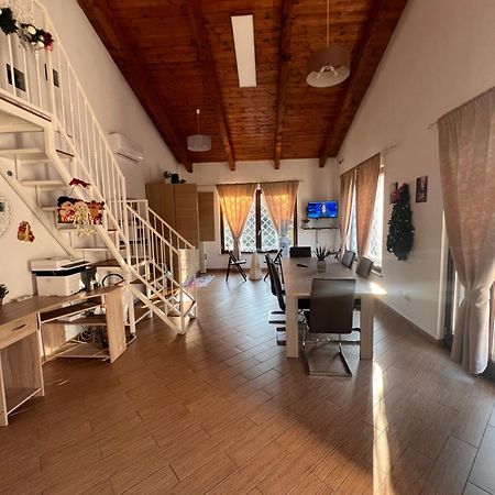 Il Casale Di Gio Bed and Breakfast Napels Buitenkant foto